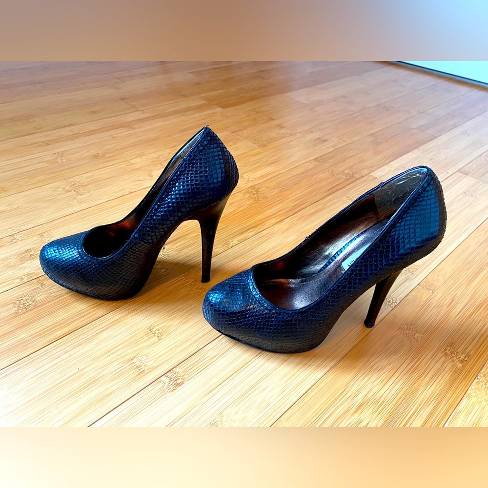 Steve Madden - Faux Snake